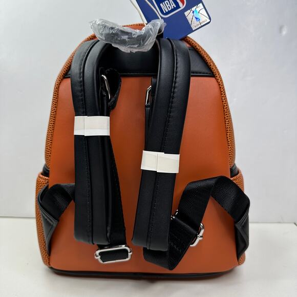 New Loungefly NBA Brooklyn Nets Mini Backpack Basketball NWT - Picture 3 of 8